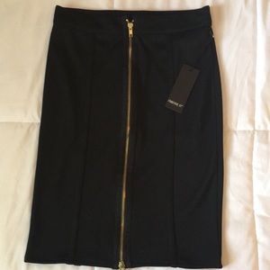 Black, form-fitting skirt